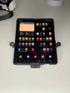 Samsung Galaxy Z Fold 2 3 4 5 6 car vent mount