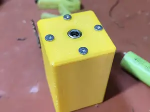 8.4v4.2v12v临时电池盒。18650电池。