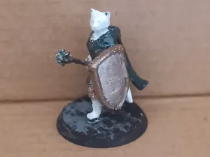 Catfolk / tabaxi miniature