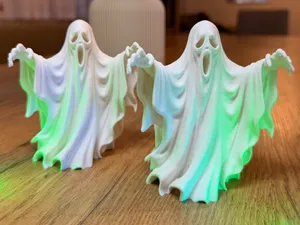 Screaming Ghost – Scary Halloween Decor