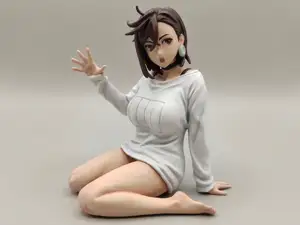 Momo Ayase - Seiza Sitting Pose - Dandadan