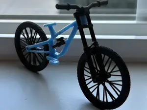 Mini Finger bike (UNDER 10 GRAMS