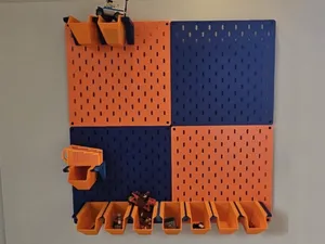 IKEA SKADIS 320mm x 320mm mit Wandhalterungen
