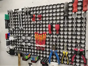 Modular workshop tool wall - OCTAGON