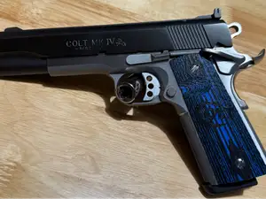1911 Grips