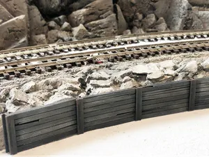 HO scale sleeper retaining wall
