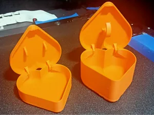 Joyero de corazón para pendientes y collares