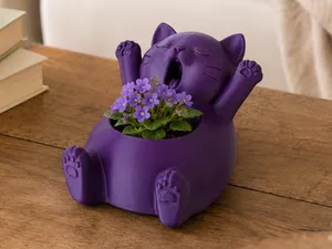 Mini Planter - Yawning Cat