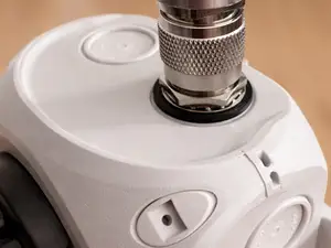Type N antenna mount to metric adapter
