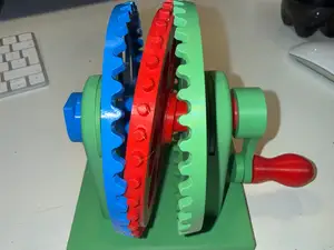 The Wobbling Pin Gear
