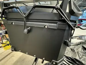 Attacco per rete bauletto bauli moto, offroad