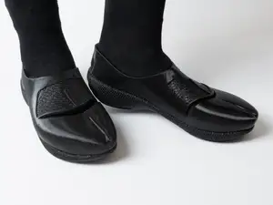DeerStep-Hoof-like shoes