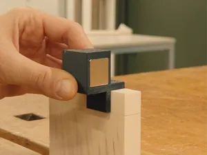 Zinken-Sägeführung 1:6 –Anreißhilfe & Sägeführung