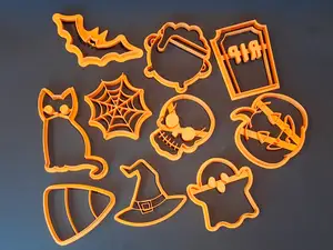 Trick & Treat - The Halloween Cookie Cutter Kit