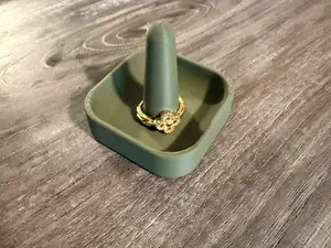 Modern Ring Holder