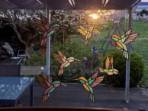 Tiffany-Style Glücksvögel II: Glas-Optik pur