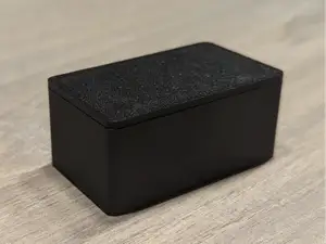 Box with rounded corners and lid