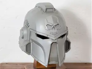 Battle 40000k style helmet