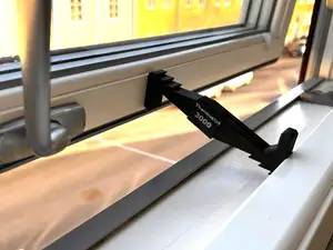 Window holder/stopper