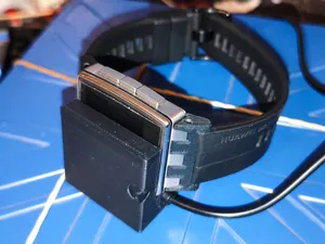 Pebble Steel charging base.