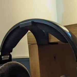 Parametric Headphone hang desk slide