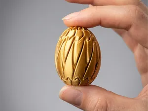 Tiny Twisty Fidget Egg