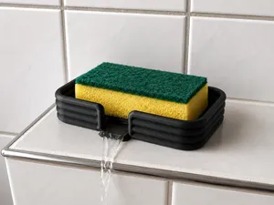 Spülschwammhalter mit Wasserausfluss