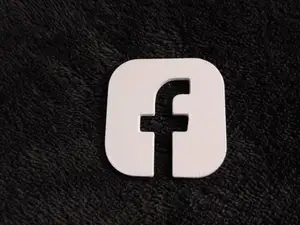 Facebook / FB / Keychain