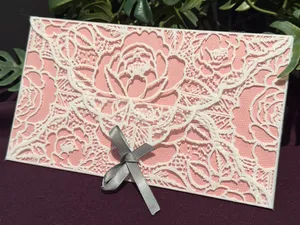 Enveloppe sur tulle Pivoine