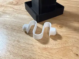 TOW HITCH COVER RETAINING SPRING