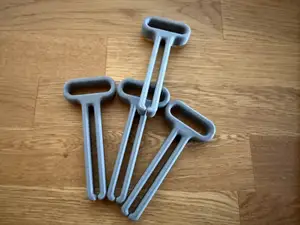Tubenquetscher mit Öffnung