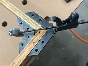 Narrow Corner Clamp set