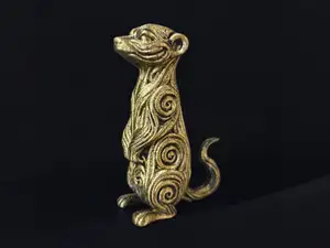 Suricato ornamental en pose vigilante, sin soporte
