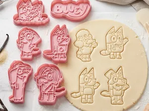 Bluey e amigos kit 10 cortadores e carimbos
