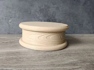 Einfacher Holzsockel oder Holzpodest