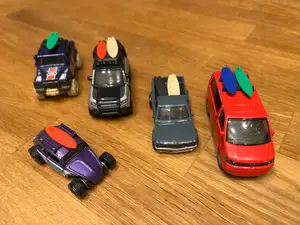surfboard 1/64 scale car diorama garage camping