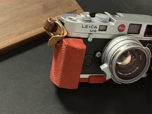 Leica M6 Classic Screw-on Grip