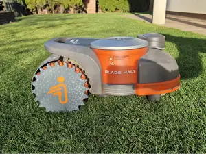 Segway Navimow spike wheels