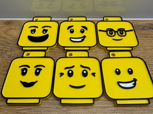Le go brick head keychain