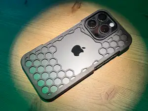 Apple iPhone 16 Pro Case Honeycomb Magsafe