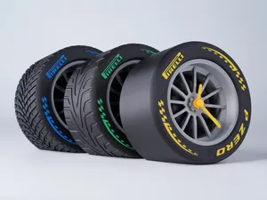 Orologio a forma di ruota di formula 1