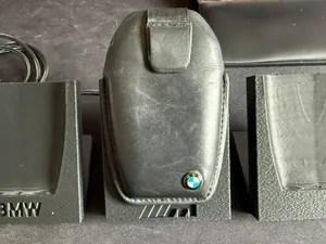 BMW Display Key wireless charging stand