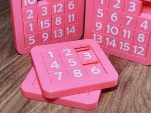 sliding puzzle滑动拼图