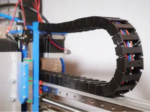 Cable chain for a CNC machine