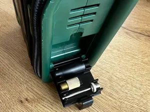 Bosch Universal Pump Ventilhalter