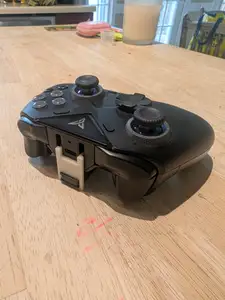 Flydigi Vader 4 Pro USB dongle holder