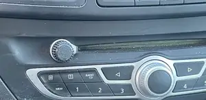 Bouton Volume / Alimentation Carminat Renault Laguna III