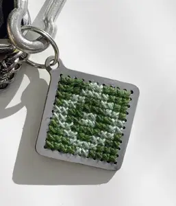 Cross Stitch Keychain - Porte-clés point de croix
