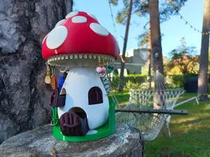 Mushroom house / toadstool jewelry organizer