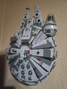 Lego Millenium Falcon Wall Mount - 75105